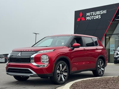 2025 Mitsubishi Outlander SE