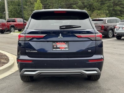 2025 Mitsubishi Outlander SE