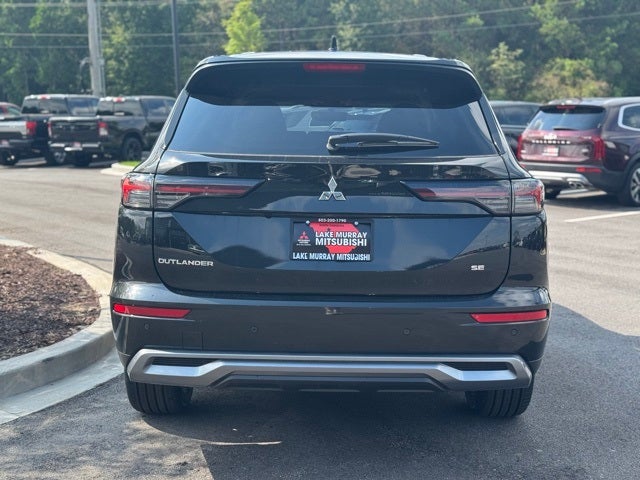 2025 Mitsubishi Outlander SE