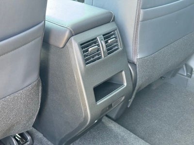 2026 Mitsubishi Outlander Base