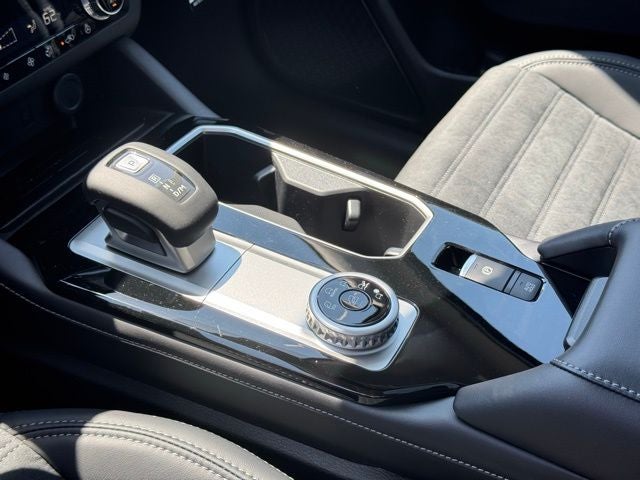 2026 Mitsubishi Outlander Base