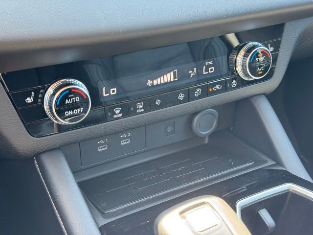 2026 Mitsubishi Outlander Base