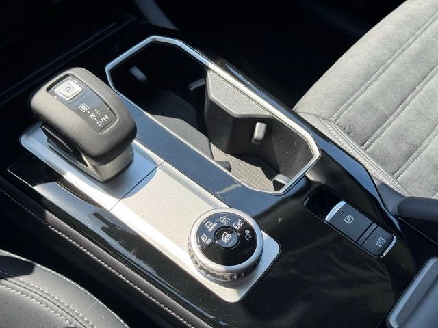 2026 Mitsubishi Outlander Base