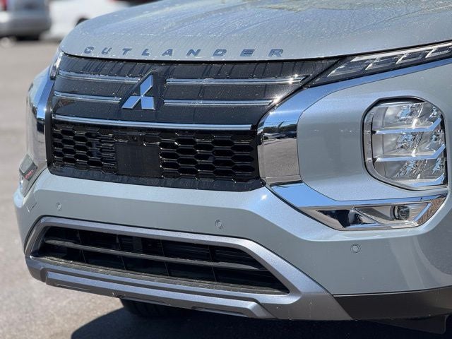 2026 Mitsubishi Outlander Base