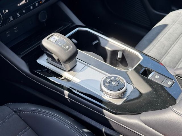 2026 Mitsubishi Outlander Base