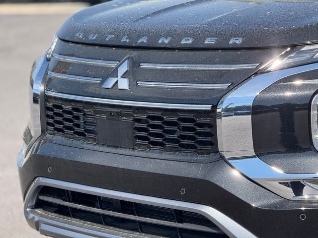 2026 Mitsubishi Outlander Base