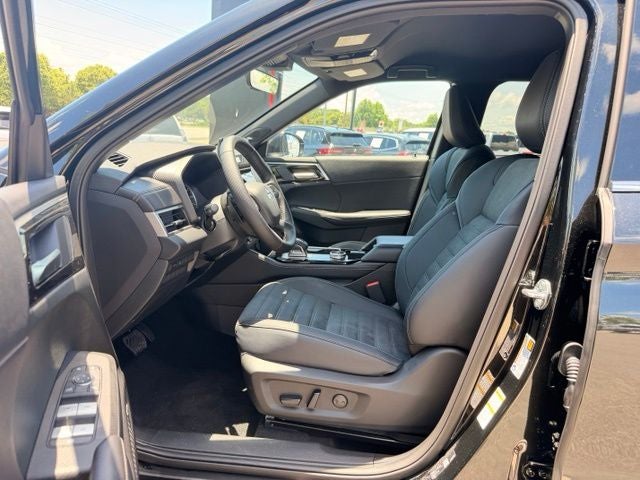 2026 Mitsubishi Outlander LE