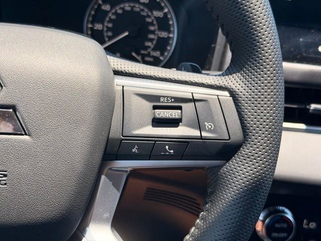 2026 Mitsubishi Outlander LE