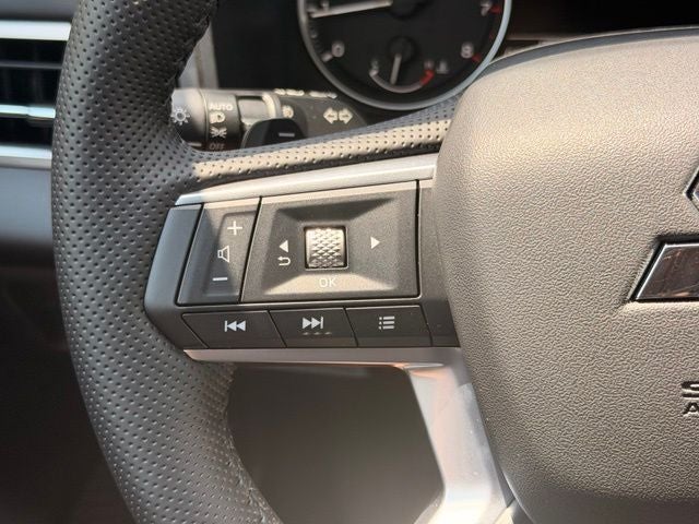 2026 Mitsubishi Outlander LE