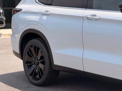 2026 Mitsubishi Outlander LE