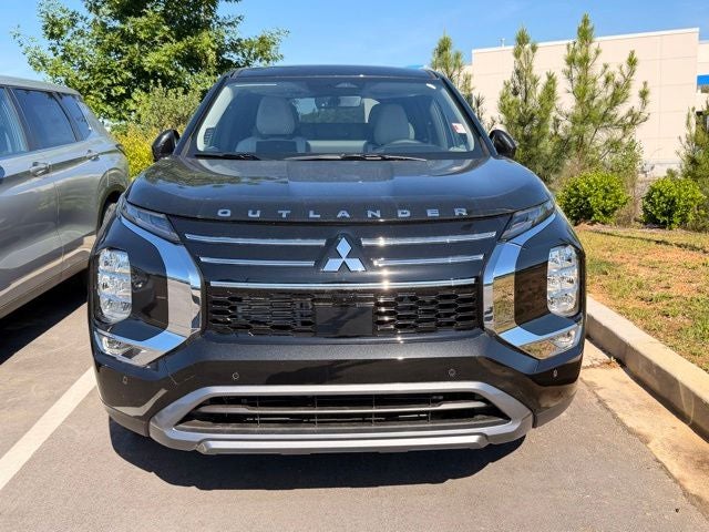 2026 Mitsubishi Outlander Base