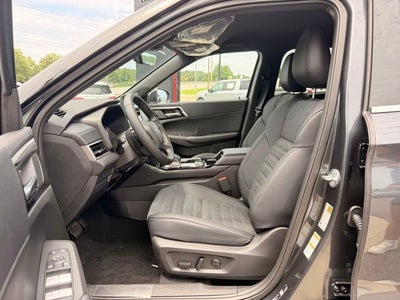 2026 Mitsubishi Outlander LE