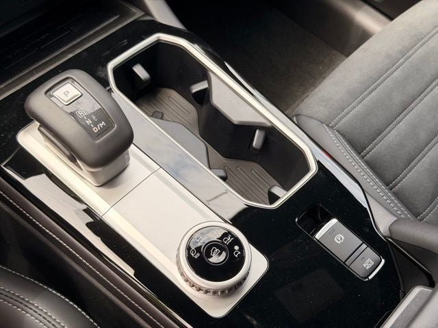 2026 Mitsubishi Outlander LE
