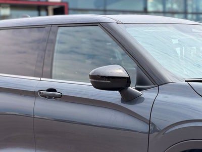 2026 Mitsubishi Outlander LE