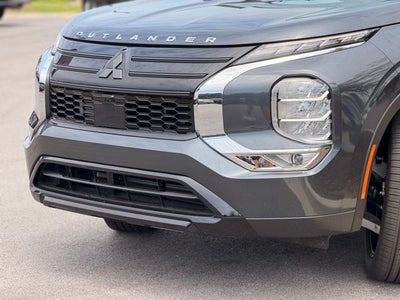 2026 Mitsubishi Outlander LE