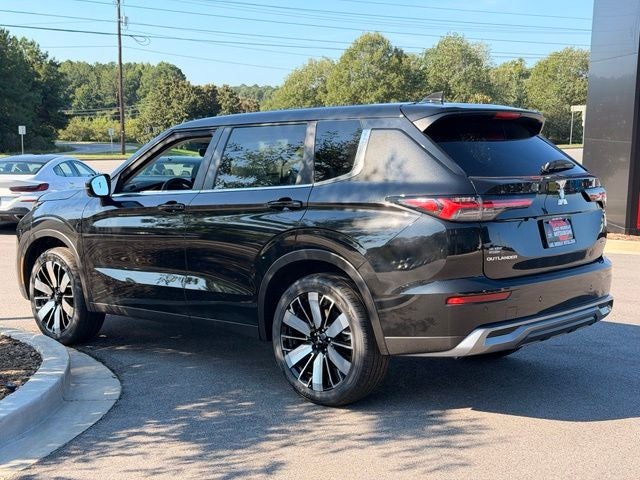 2026 Mitsubishi Outlander SE