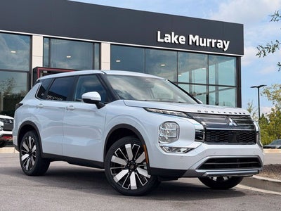 2026 Mitsubishi Outlander SE