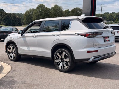 2026 Mitsubishi Outlander SE
