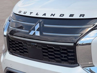 2026 Mitsubishi Outlander SE