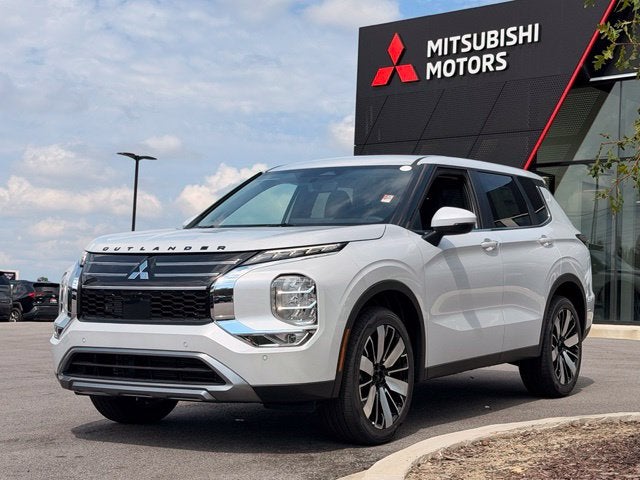 2026 Mitsubishi Outlander SE
