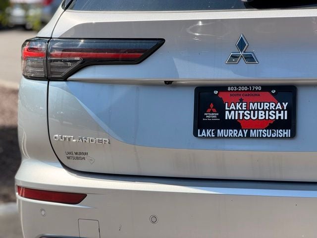 2026 Mitsubishi Outlander SE