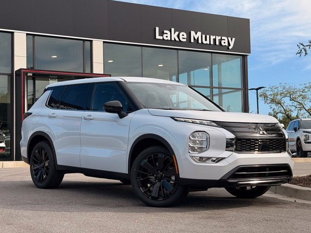 2026 Mitsubishi Outlander LE