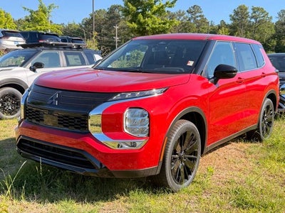 2026 Mitsubishi Outlander Base