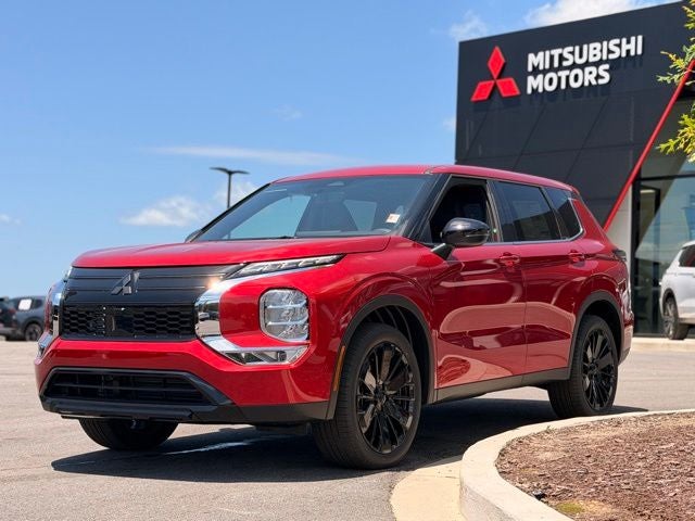 2026 Mitsubishi Outlander LE