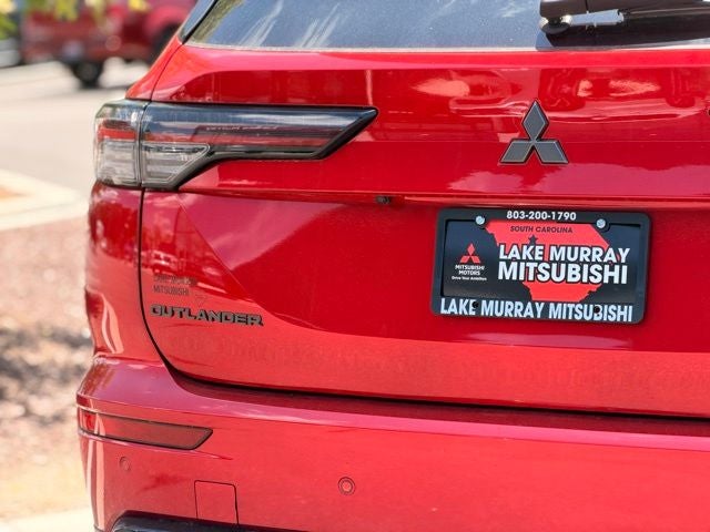 2026 Mitsubishi Outlander LE