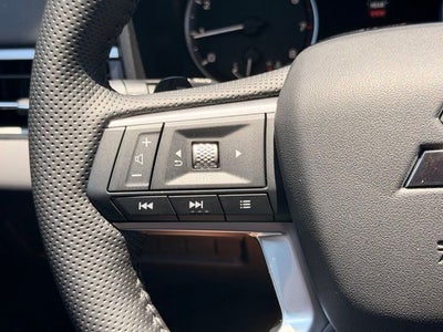 2026 Mitsubishi Outlander LE