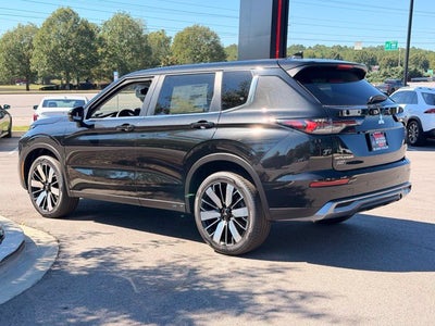 2026 Mitsubishi Outlander SE