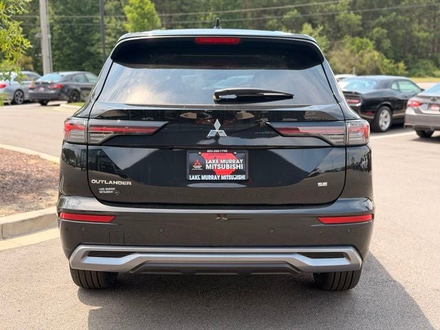 2026 Mitsubishi Outlander SE