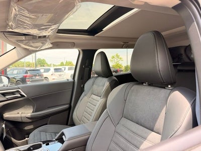2026 Mitsubishi Outlander SE