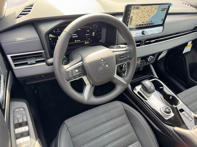 2026 Mitsubishi Outlander Base