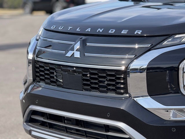 2026 Mitsubishi Outlander Base