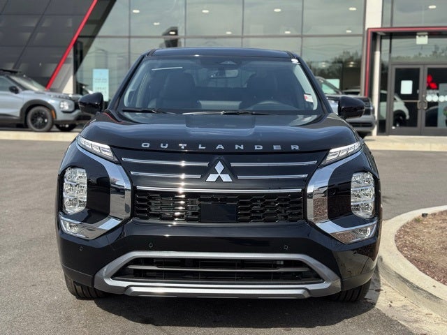 2026 Mitsubishi Outlander Base