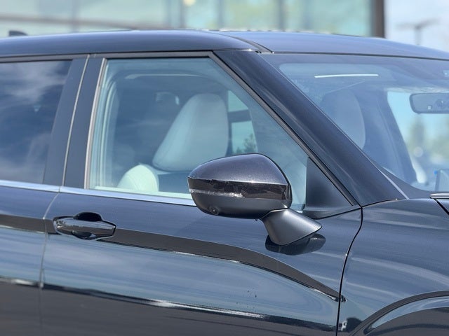 2026 Mitsubishi Outlander Base