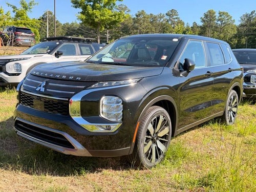2026 Mitsubishi Outlander Base