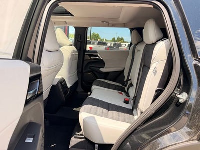 2026 Mitsubishi Outlander SE