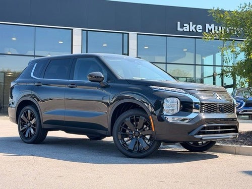 2026 Mitsubishi Outlander LE