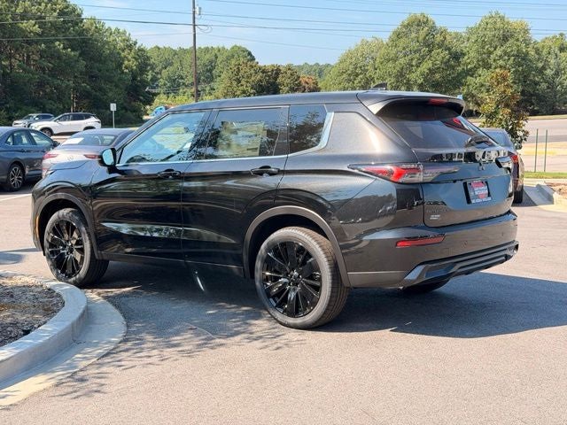 2026 Mitsubishi Outlander LE