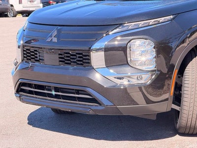 2026 Mitsubishi Outlander LE