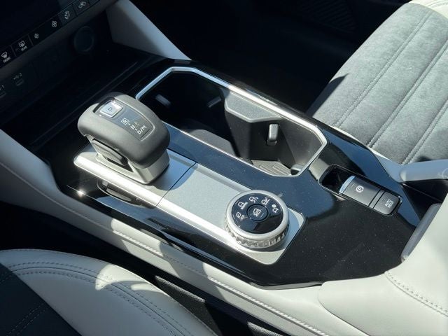 2026 Mitsubishi Outlander Base