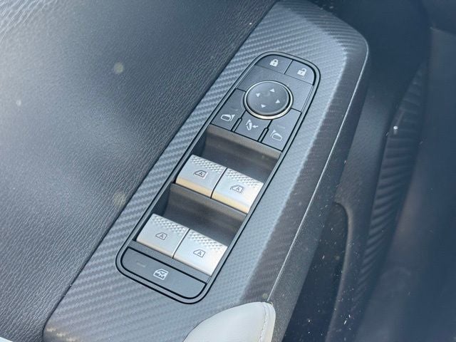 2026 Mitsubishi Outlander Base