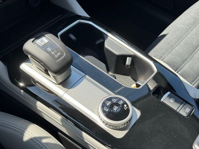 2026 Mitsubishi Outlander Base