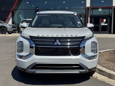 2026 Mitsubishi Outlander Base