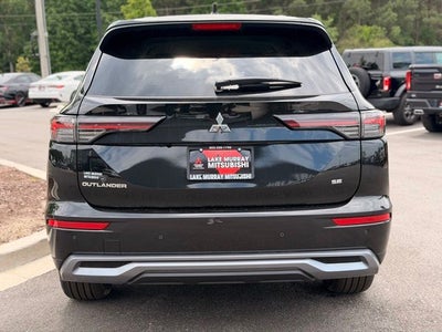 2026 Mitsubishi Outlander SE