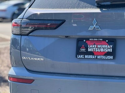 2026 Mitsubishi Outlander Base