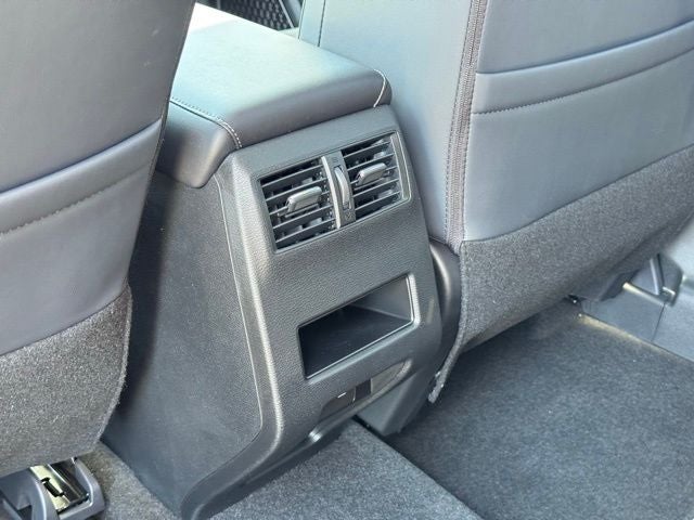 2026 Mitsubishi Outlander Base