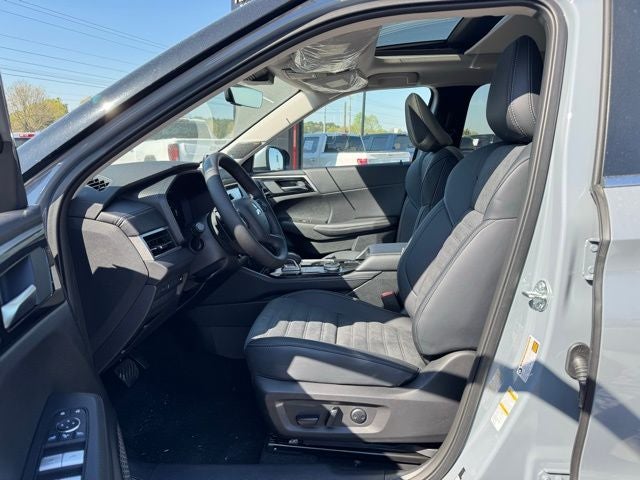 2026 Mitsubishi Outlander Base